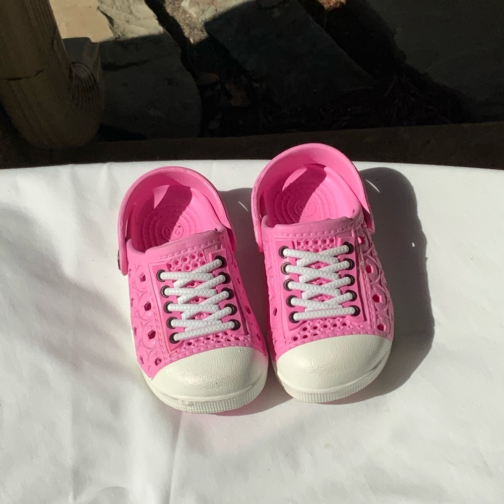 Pink White Plastic Slip-On Shoes Inf Girl 26 (9.5)